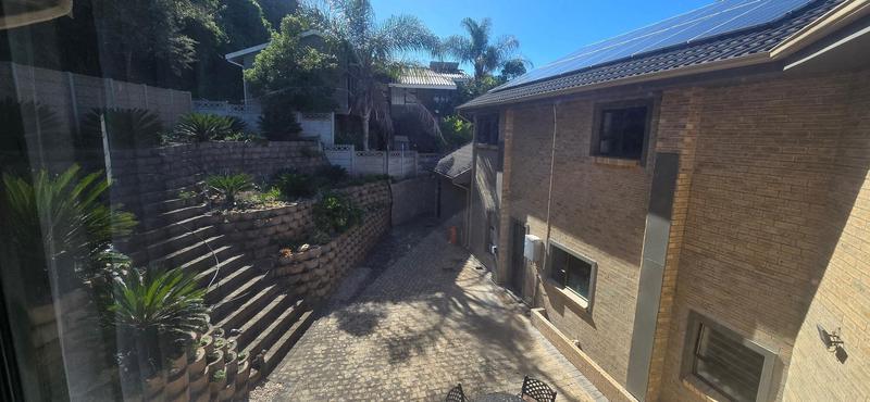 6 Bedroom Property for Sale in Outeniqua Strand Western Cape